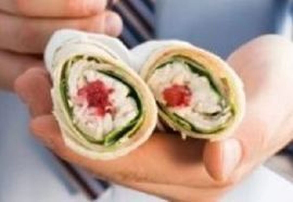 ساندویچ تناملت یک ترکیب مقوی و سالم برای عصرانه فرزندتان