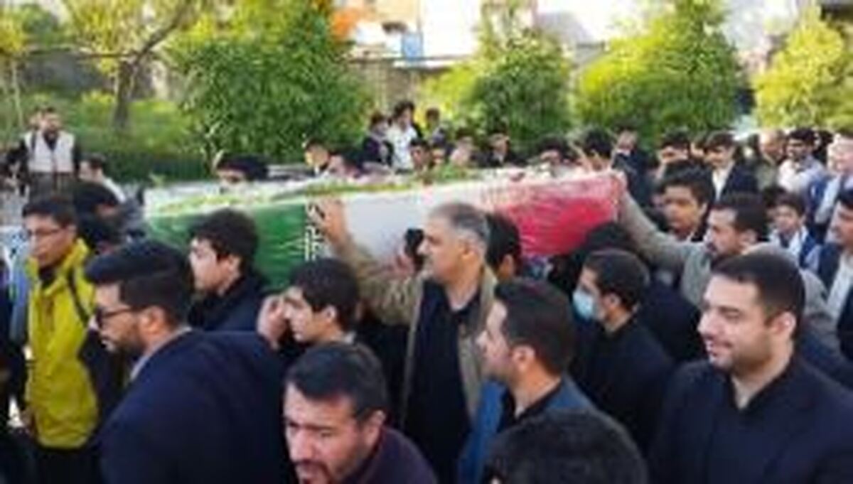 تشییع و تدفین پیکر شهید گمنام در اداره کل آموزش و پرورش گلستان