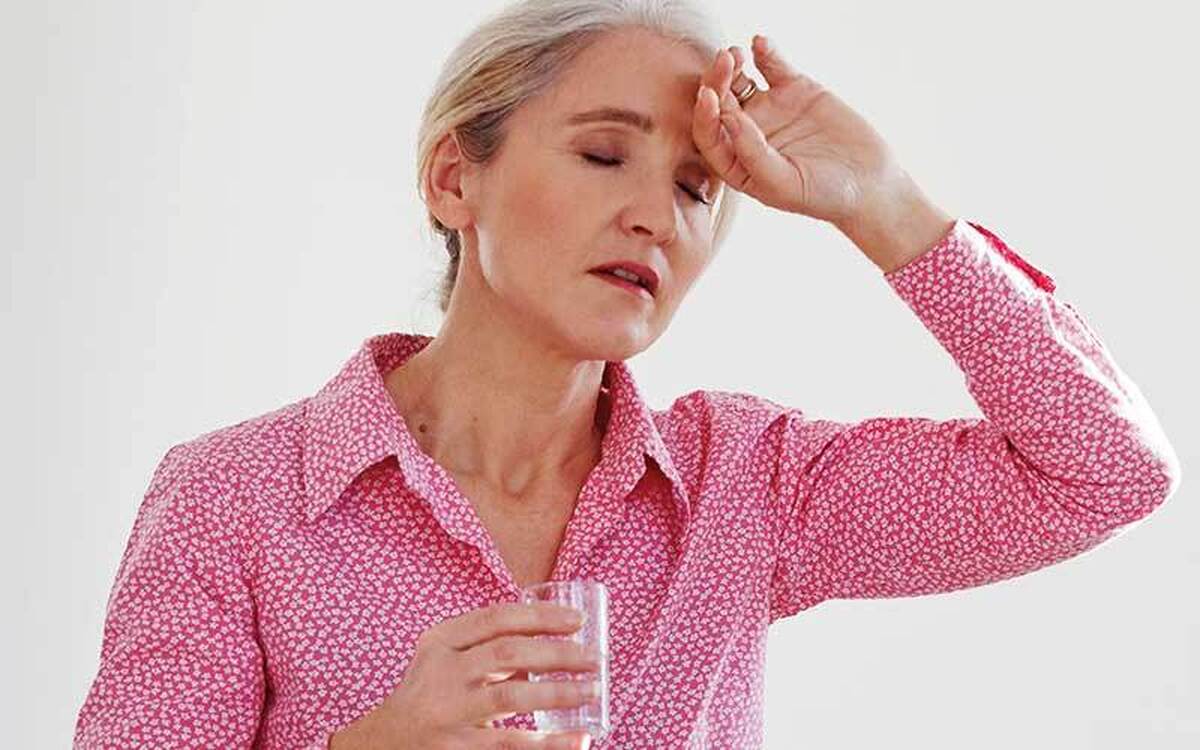 شناخت مشکلات دستگاه گوارش در دوران یائسگی!