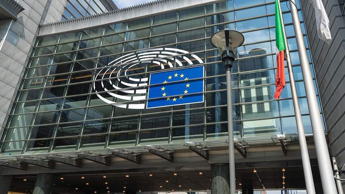 وزارت امور خارجه بلاروس به انزوای اتحادیه اروپا از این جمهوری اشاره کرد.