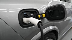 فایننشال تایمز گزارش داد که فولکس واگن هزینه‌های خود را برای توسعه خودرو‌های برقی به نصف کاهش داده است.