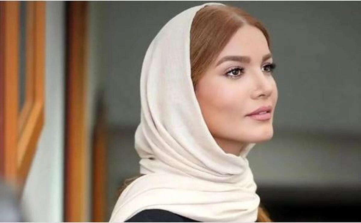 ژست‌های متعدد مدلینگی متین ستوده و دوستش با گل‌های آفتابگردان