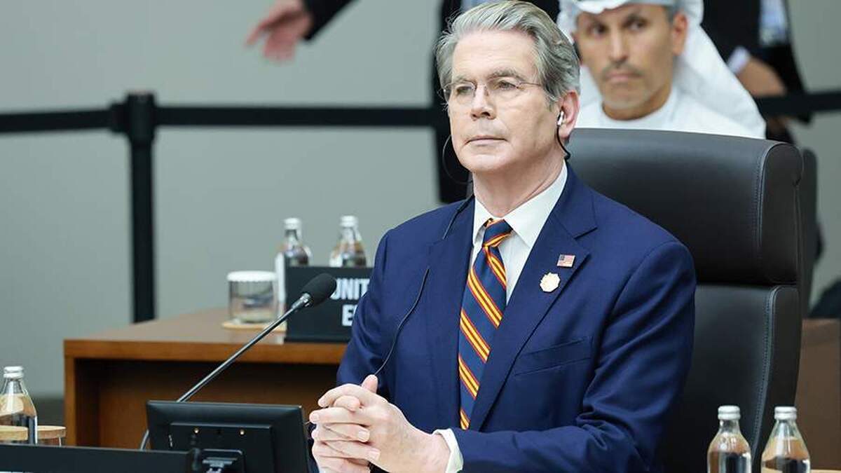 بسنت به رقابت دائمی بین ایالات متحده و چین اشاره کرد