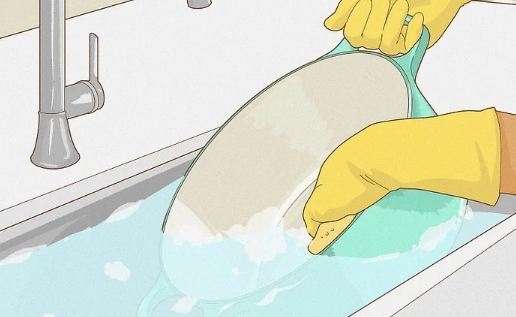 عروس خانمها این نکات مهم را برای شستشوی اصولی و مراقبت از قابلمه لعابی از دست ندهید عروس خانمها این نکات مهم را برای شستشوی اصولی و مراقبت از قابلمه لعابی از دست ندهید