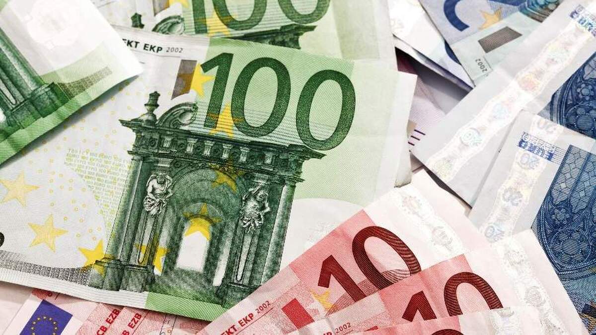 مکرون از تصمیم قریب‌الوقوع اتحادیه اروپا در مورد دارایی‌های مسدود شده روسیه خبر داد.