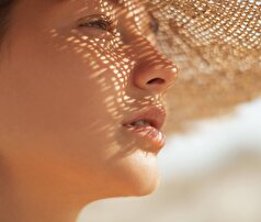 دانشمندان: قرار گرفتن در معرض نور خورشید میکروبیوم پوست را از بین می‌برد