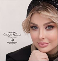 قابی سه نفره از نیوشا ضیغمی کنار مادر و خواهر جوانش/همه خوشگل و خوشپوش!