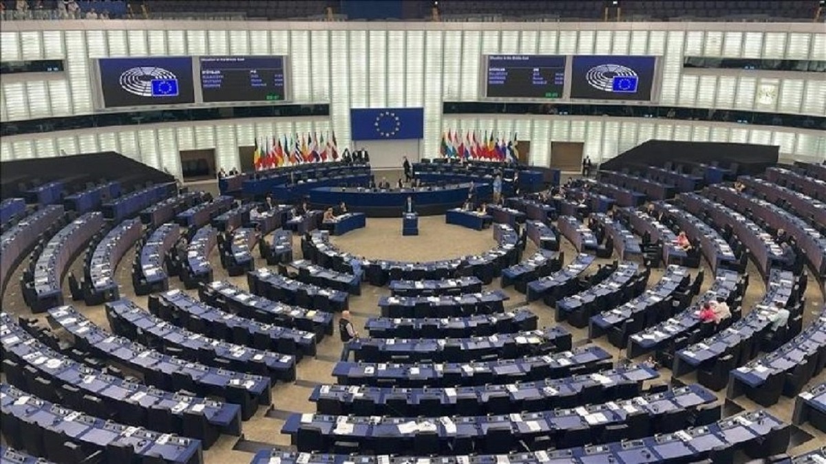 تلاش پارلمان اروپا برای ایجاد محدودیت‌های سنی در رسانه‌های اجتماعی