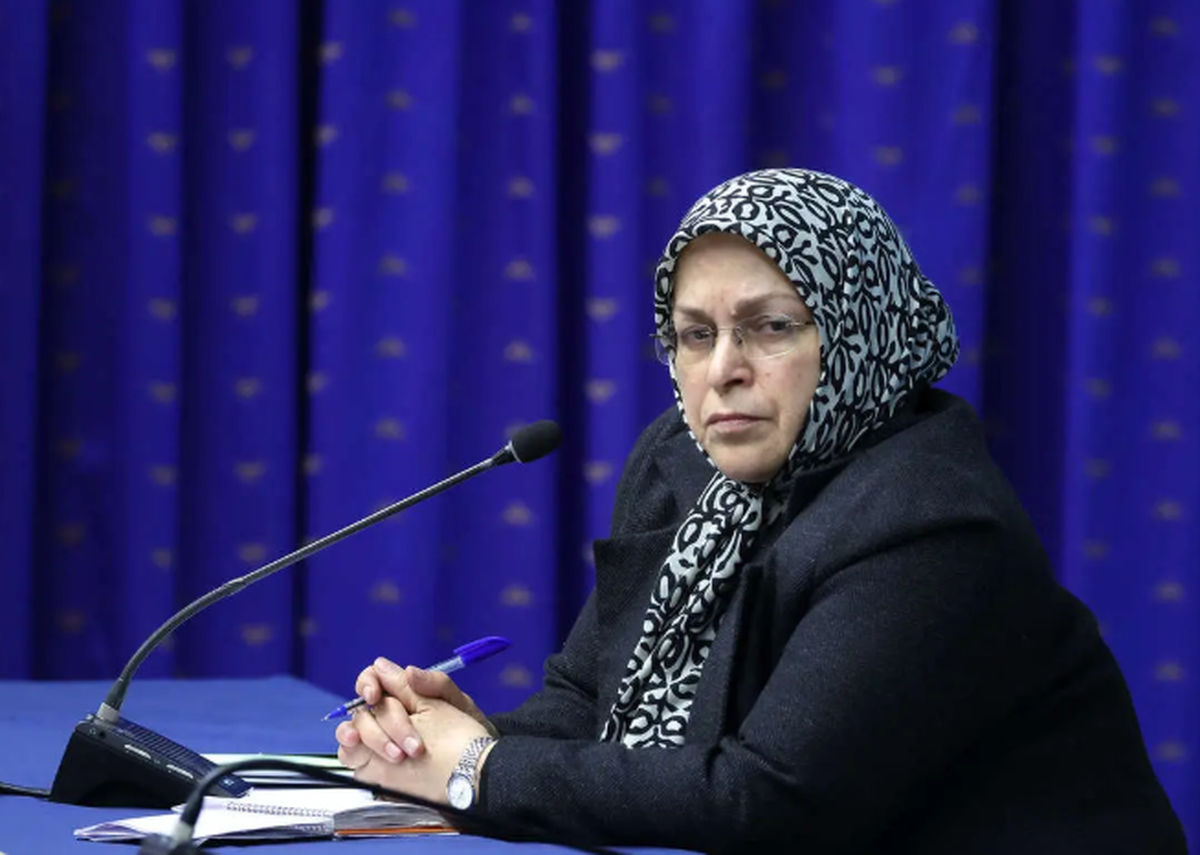 اظهارات آذری منصوری درمورد استفاده از سیم کارت سفید