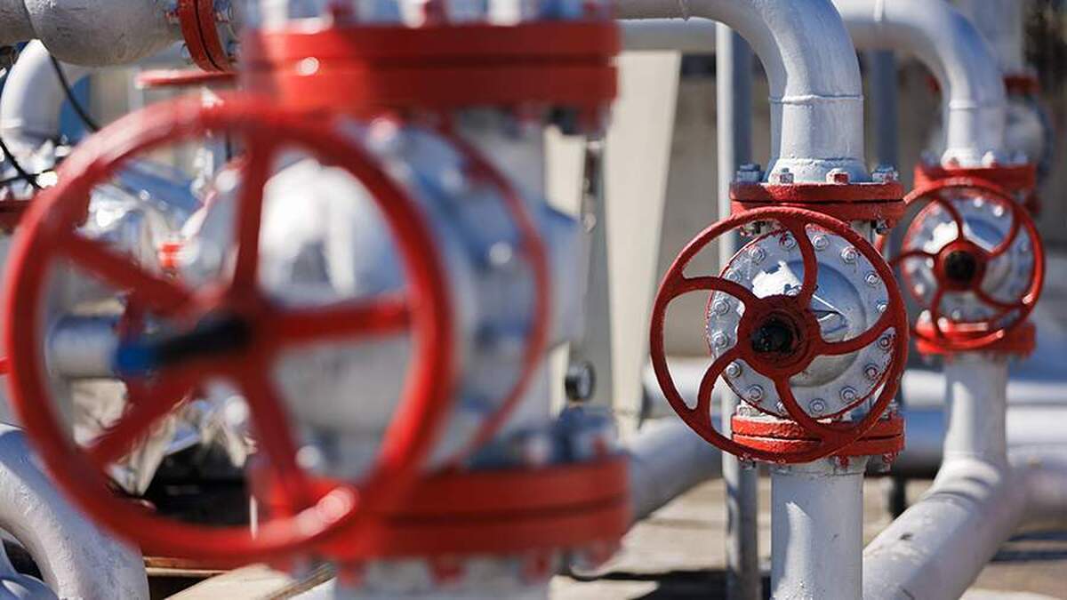 وزیر انرژی ترکیه از تمایل این کشور برای ادامه خرید گاز از روسیه خبر داد.