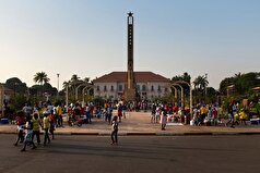 در گینه بیسائو، ارتش نهادی را برای اداره کشور ایجاد کرده است.