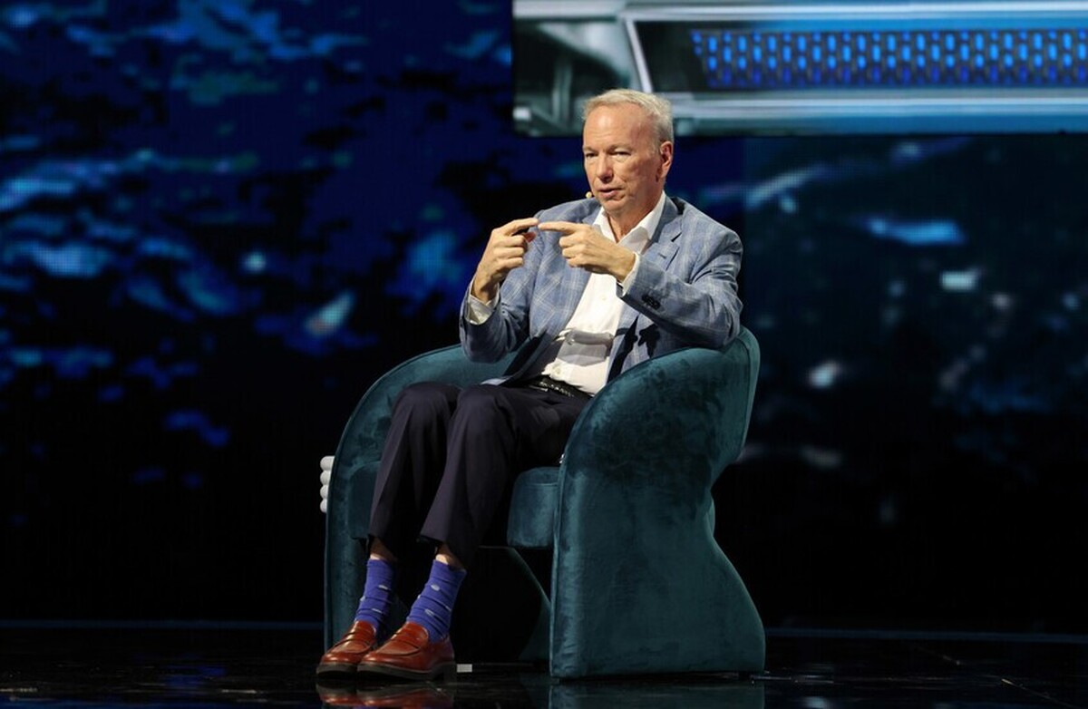 معشوقه اریک اشمیت، رئیس سابق گوگل، او را به تجاوز و جاسوسی وحشتناک متهم کرد