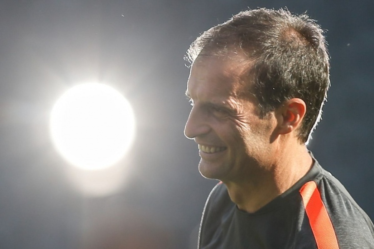 ماسیمیلیانو آلگری رکوردی بی‌نظیر در فوتبال ثبت کرد