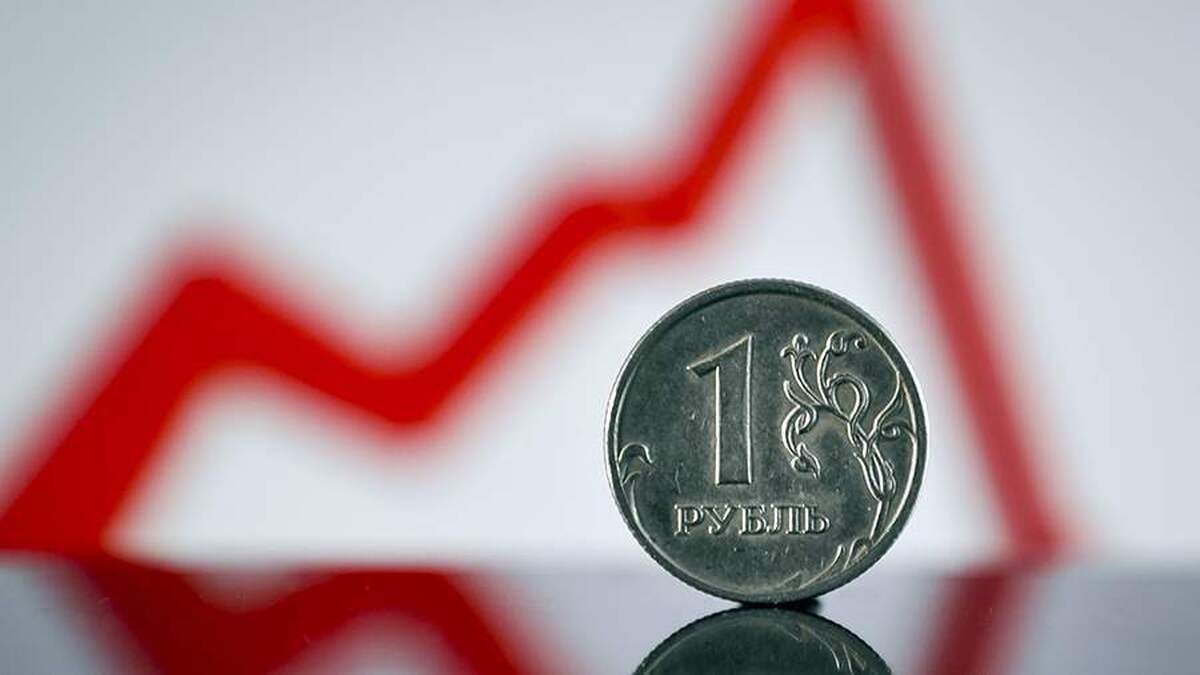 پارلمان اروپا اعلام کرد که کشور‌های گروه هفت وام‌هایی را به کیف اعطا خواهند کرد که با درآمد حاصل از دارایی‌های روسیه تضمین شده باشد.