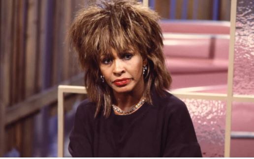 فشارهای روانی مشهور بودن باعث مرگ زودرس خوانندگان میشود! فشارهای روانی مشهور بودن باعث مرگ زودرس خوانندگان میشود!