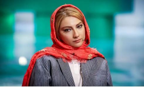 محیا دهقانی با کت راه راه دمده در برنامه «شفرونی» +عکس