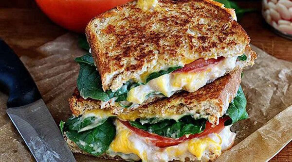 عادتهای صبحگاهی ظاهراً بیضرر که سلامت قلب شما را هدف میگیرد عادتهای صبحگاهی ظاهراً بیضرر که سلامت قلب شما را هدف میگیرد