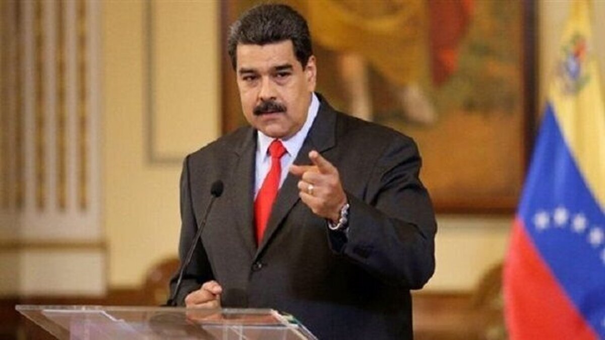 مادورو: هیچ تهدید یا تجاوزی نمی‌تواند مردم ما را بترساند