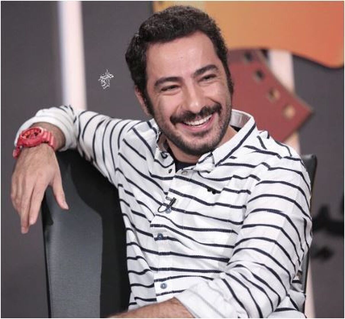 سلفی نوید محمدزاده بدون هیچ احساسی در صورتش+عکس