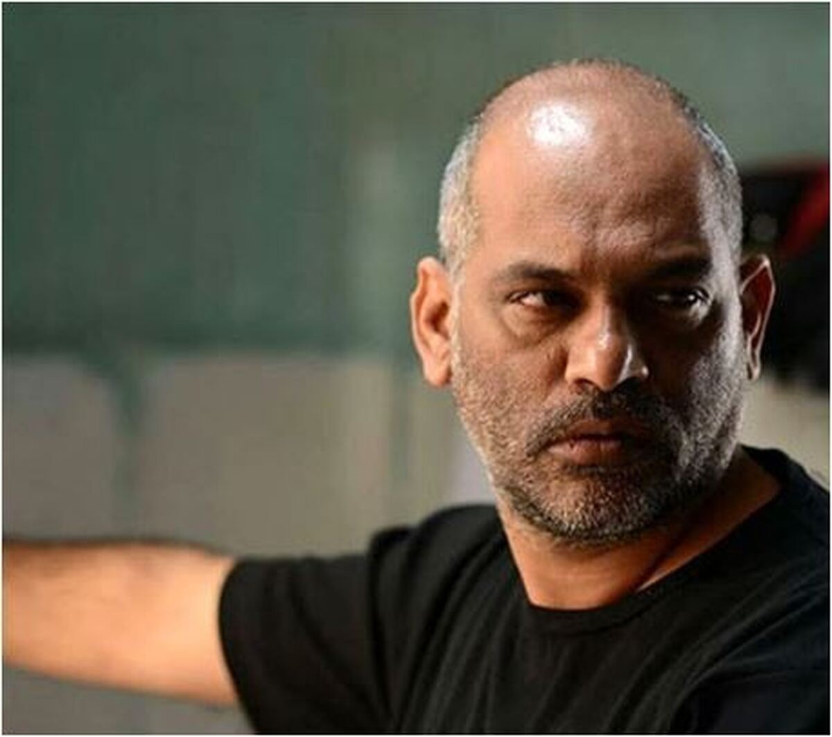 گذری به زندگی نامه و کارنامه هنری نادر فلاح هنرمند کرمانی کشورمان