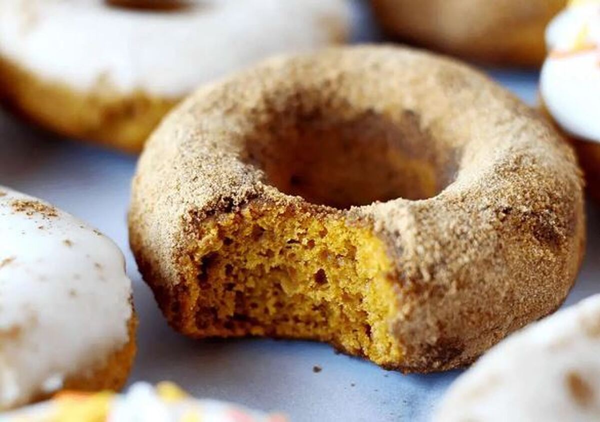 دونات کدو حلوایی یک ایده جذاب برای شب یلدا/رسپی+مواد لازم