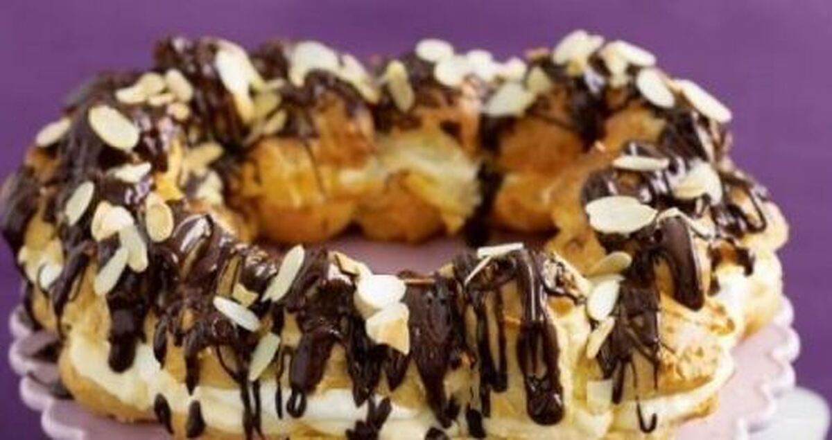 نکات مهم تهیه دسر حلقه اکلر با موز یک ترکیب خوشمزه و پرطرفدار