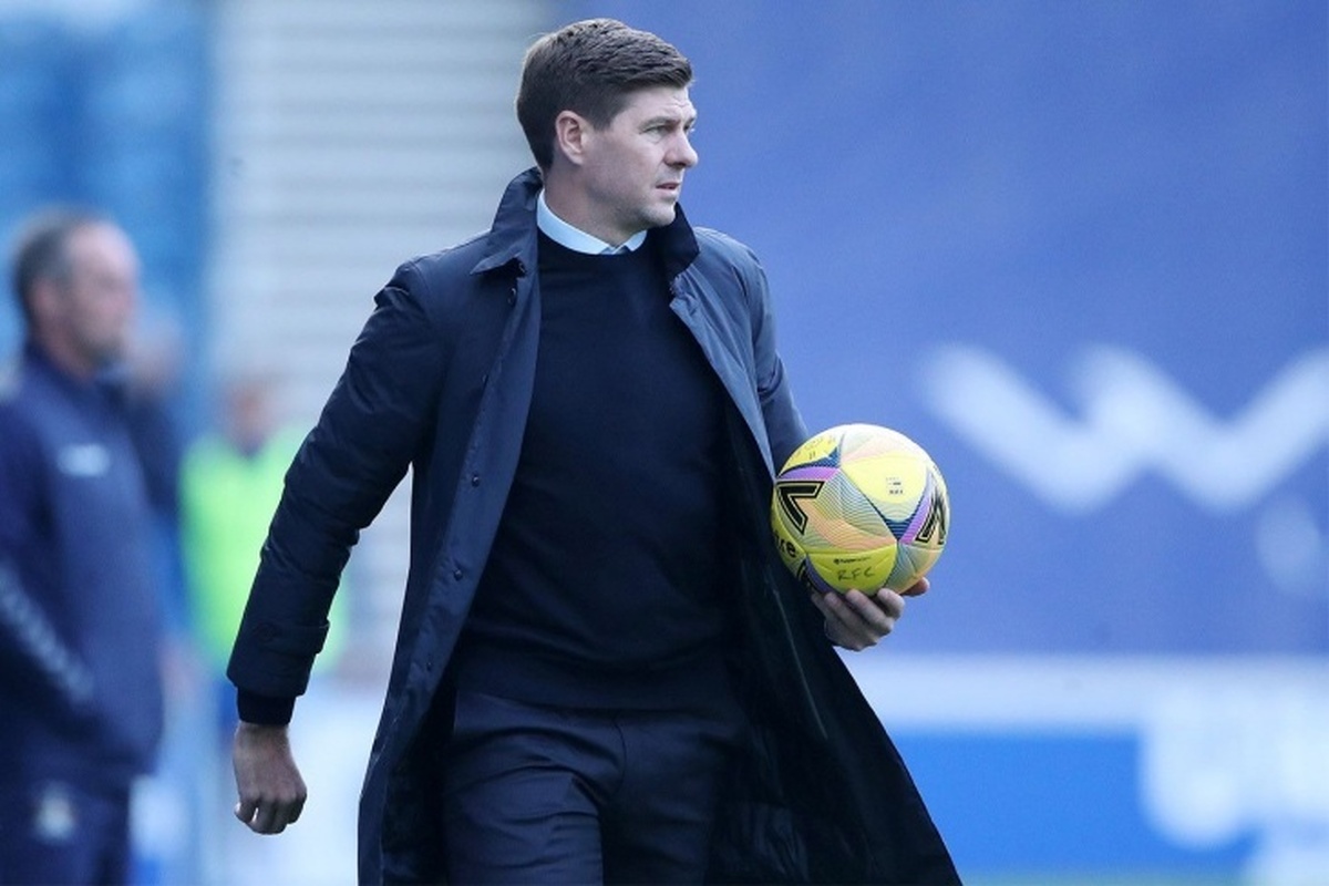 جرارد: لیورپول گل‌های زیادی دریافت می‌کند و تیم بسیار آسیب‌پذیر است