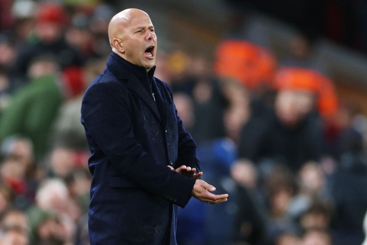 جرارد در مورد احتمال اخراج اسلات از لیورپول گفت: «این دنیایی است که ما در آن زندگی می‌کنیم.»