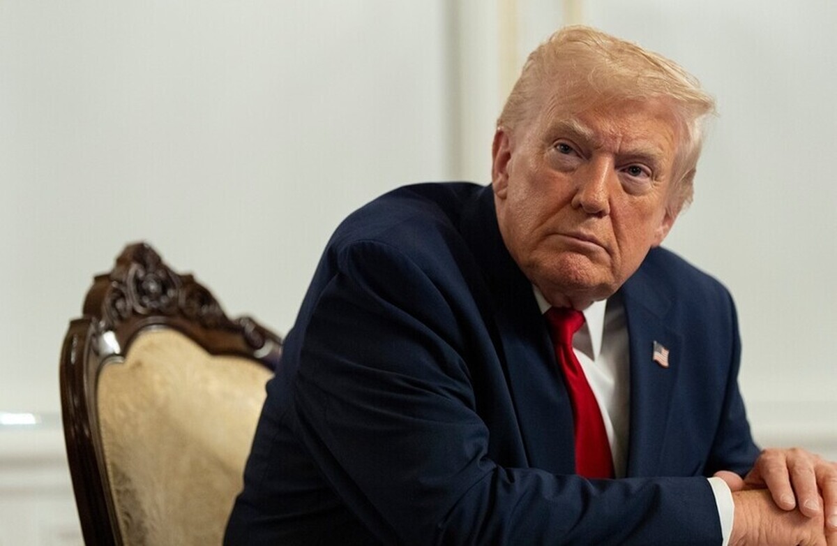 ترامپ: هر سندی که توسط بایدن «خواب‌آلود، متکبر» با استفاده از خودکار مکانیکی امضا شود، باطل و فاقد اعتبار قانونی است