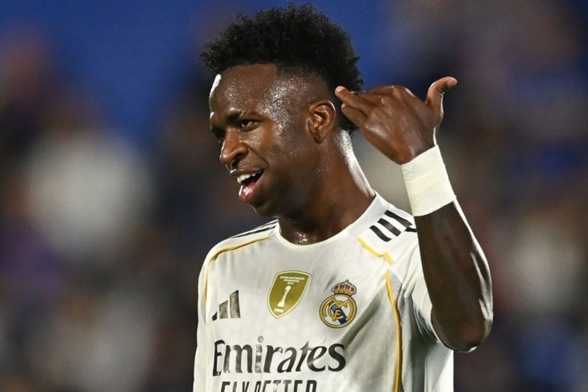 رئیس رئال مادرید از آلونسو خواست تا وفاداری بیشتری به وینیسیوس نشان دهد