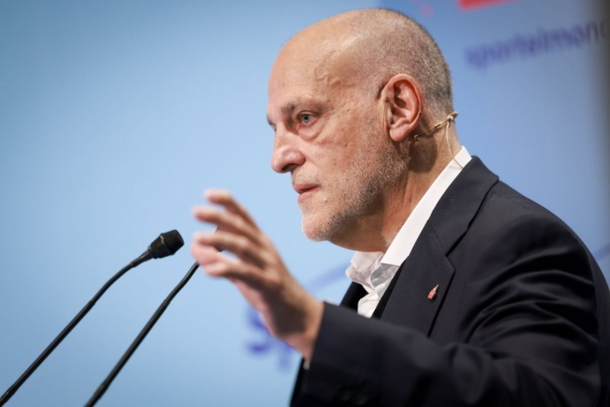 رئیس بارسلونا: رئال مادرید قصد دارد رئیس لالیگا را برکنار و فرد مورد نظر خود را جایگزین کند