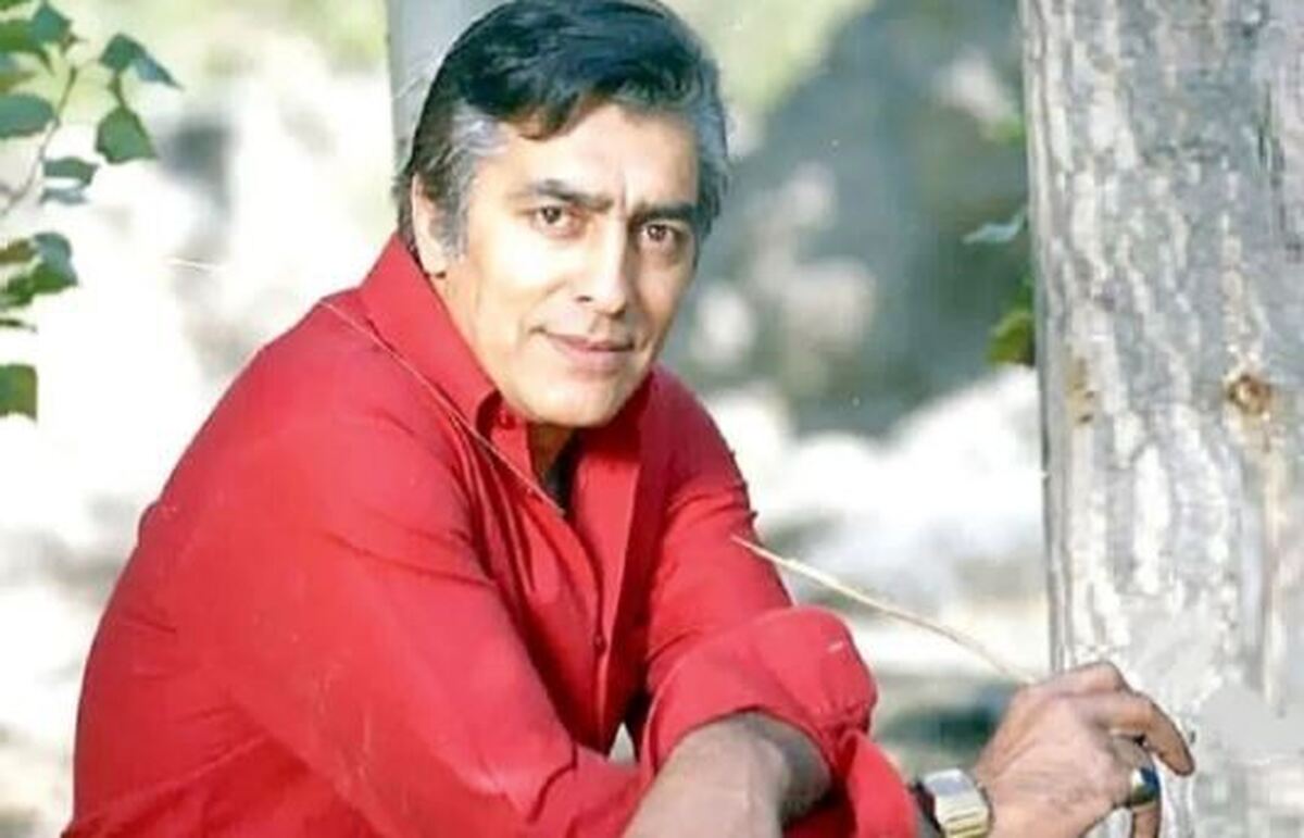 فردین در حال حساب و کتاب مخارج مغازه فرش فروشی! +عکس