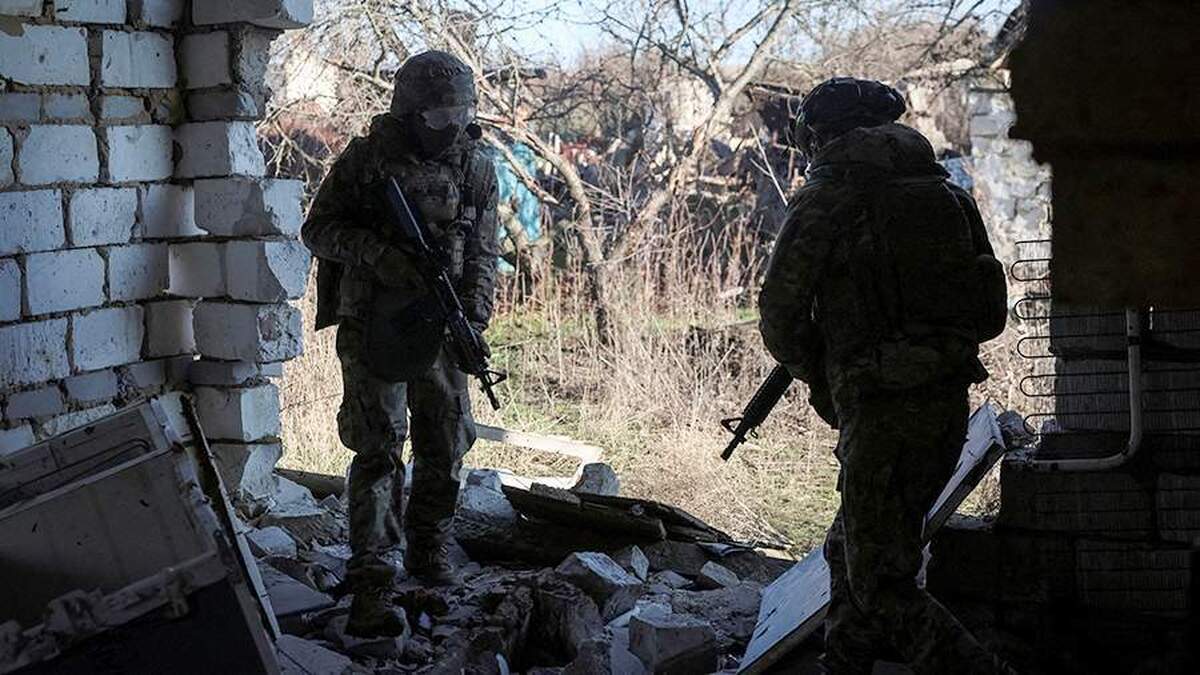 یک دانشمند علوم سیاسی خاطرنشان کرد که غرب از رسوایی کیف برای حل و فصل مناقشه استفاده می‌کند.