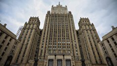 وزارت امور خارجه روسیه اعلام کرد که زلنسکی با تسلیم متحدانش تلاش می‌کند خود را نجات دهد.