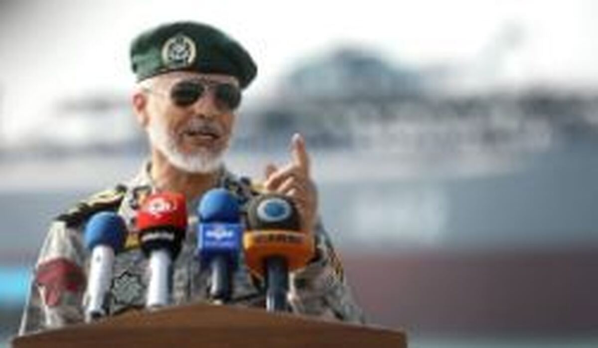 دریادار سیاری: برای توسعه اقتصاد دریا محور باید اقتدار دریایی خود را افزایش دهیم