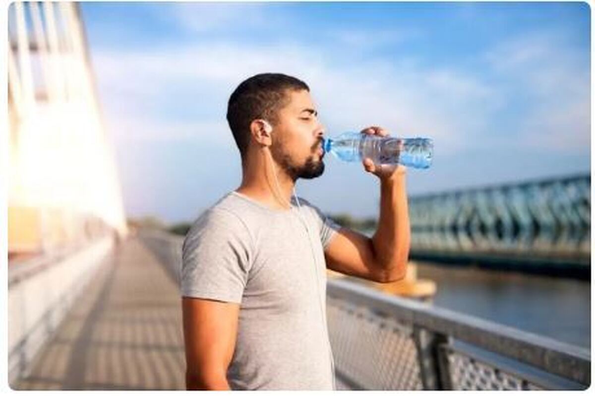 آیا با نوشیدن آب هم می‌شود به تناسب اندام رسید؟