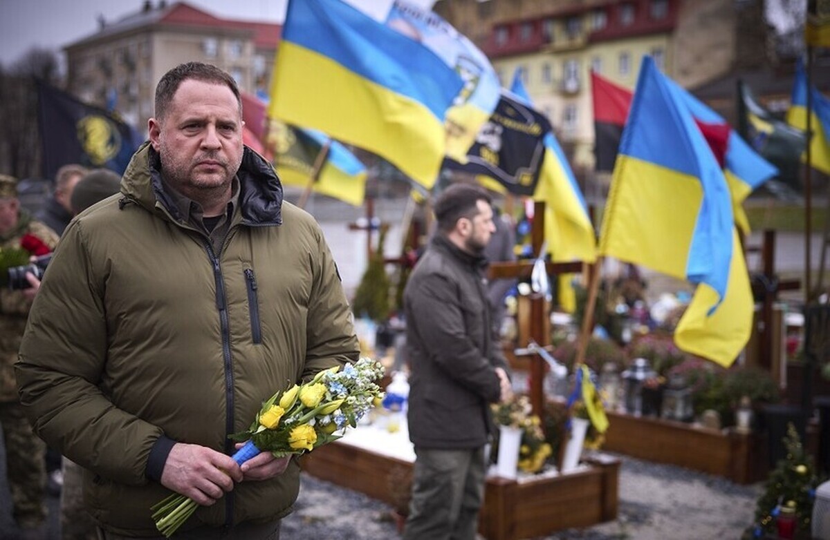 پولیتیکو: کمدین زلنسکی پیش از مذاکراتش با ایالات متحده، تهیه‌کننده‌اش را از دست داد