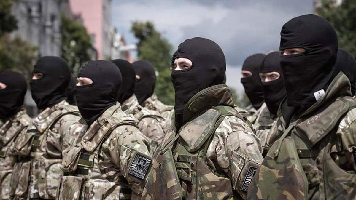 یک دانشمند علوم سیاسی استرالیایی پس از استعفای یرماک نسبت به خطر نظامی شدن کیف هشدار داد.