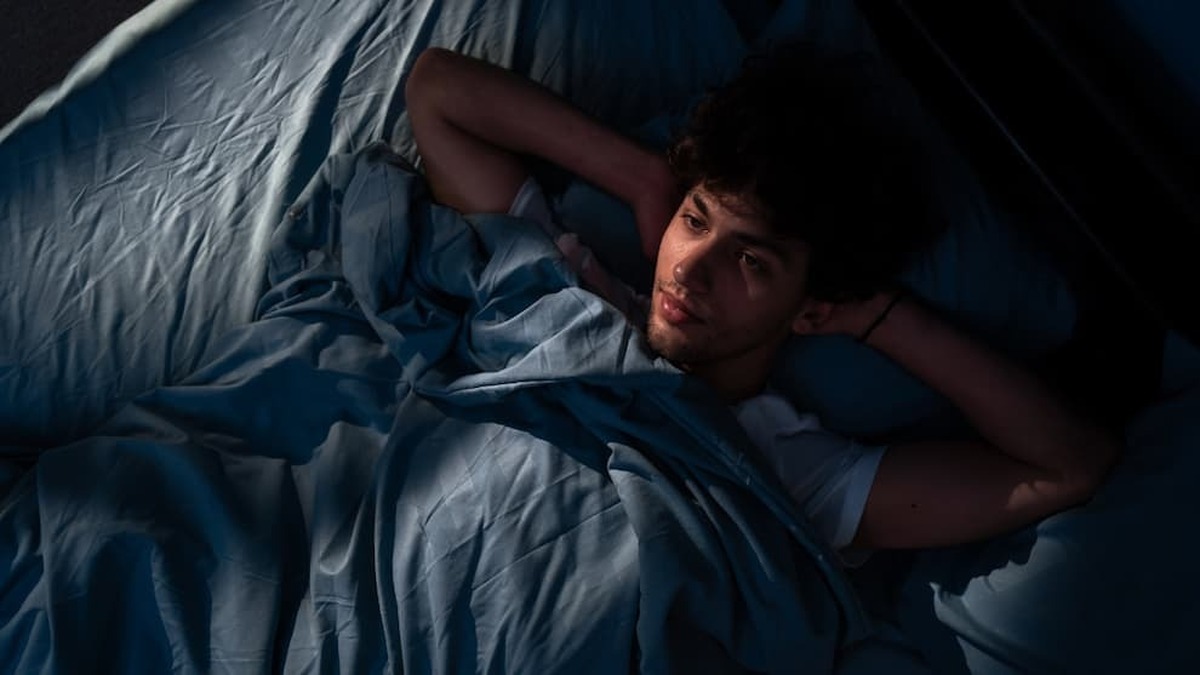 در افراد دچار بی‌خوابی، اوج فعالیت ذهنی حدود ۶.۵ ساعت دیرتر رخ می‌دهد