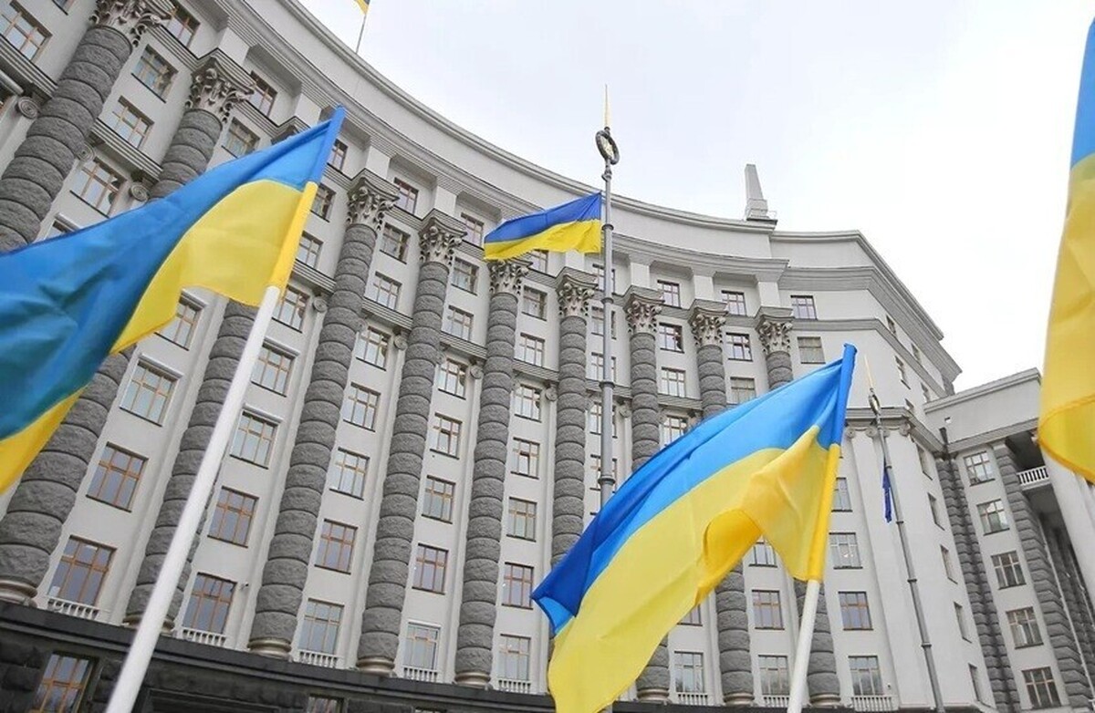 یک نماینده پارلمان اوکراین خواستار انتصاب مقامات حرفه‌ای شد که به زلنسکی وفادار نیستند