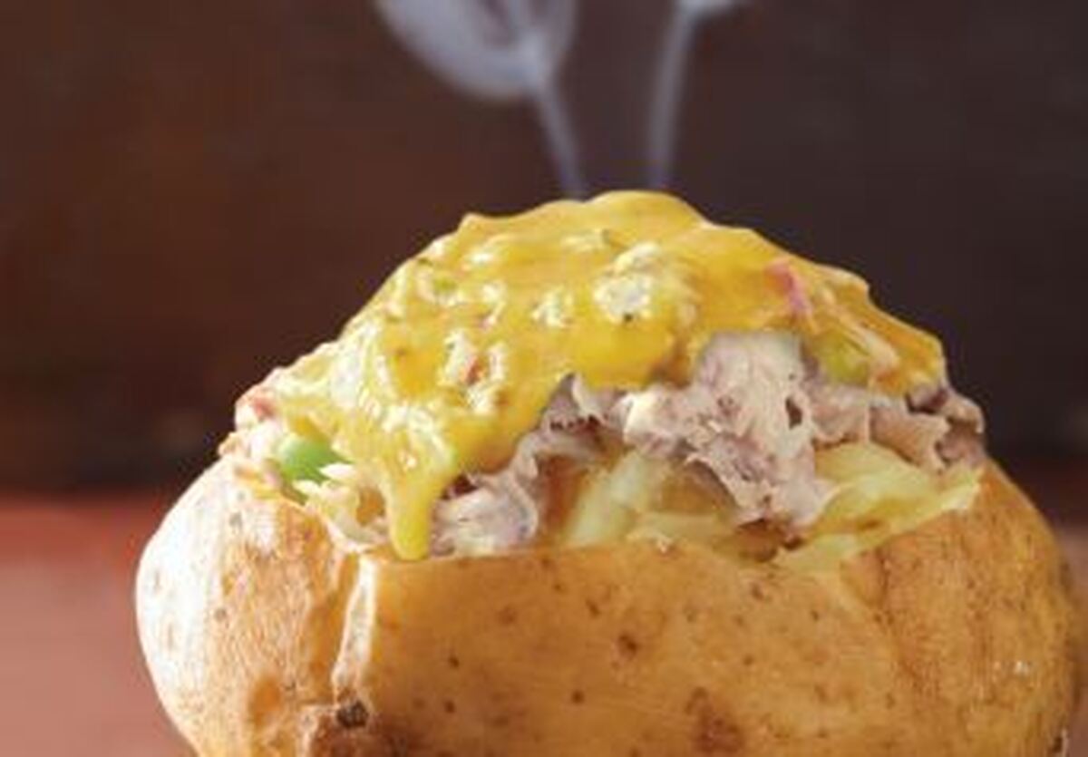 برای شام در کمترین زمان این تن ماهی با سس فلفل تند را درست کنید