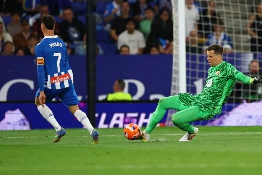 رکورد زنی وویچک شزنی در بارسلونا با درصد چربی بالای بدنش!