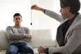 مشخص شده است که هیپنوتیزم چگونه بر مغز تأثیر می‌گذارد