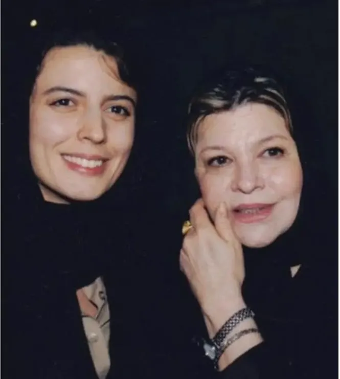 مادر دختر زیبا و با وقار سینمای ایران در یک قاب کمتر دیده شده/لیلا حاتمی و زری خوشکام در سال ۹۱