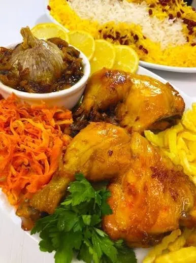 چطور مرغ مشهدی را مثل حرفهایها بپزیم؟ دستور تهیه مرغ زعفرانی با سس غلیظ چطور مرغ مشهدی را مثل حرفهایها بپزیم؟ دستور تهیه مرغ زعفرانی با سس غلیظ