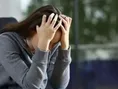۷ دلیل روان‌شناختی که باعث می‌شود زنان از کمک خواستن فرار کنند