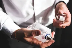 راز ماندگاری بیشتر عطر مردانه؛ از این ۱۰ اشتباه دوری کنید