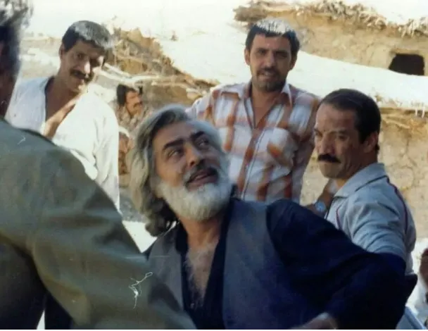 تصویری خاطره انگیز از همبازی شدن محمدعلی فردین و سعید راد در فیلم برزخی‌ها