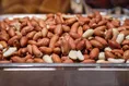 دانشمندان یک خاصیت شگفت‌انگیز در بادام زمینی کشف کرده‌اند