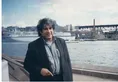 آغاسی در حال رقص و پایکوبی با دستمال معروفش+عکس